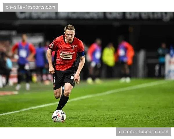 特吕费尔349公里跑动伯恩茅斯核心，中场覆盖面积与防守贡献